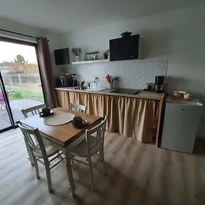 https://charmant-appartement-au-saint-romain-la-motte.hotels-rhonealpes.com