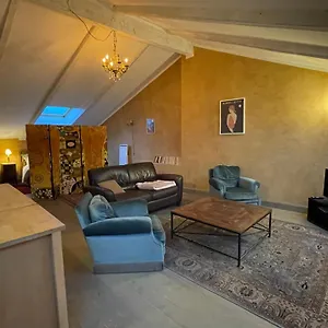 https://apt-la-gandonne.fr-provencehotel.com